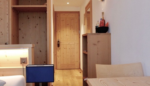 Single Room, Balcony