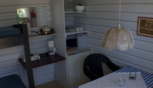 Basic Cabin (Shared Bathroom)