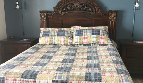 Deluxe Room, 1 Queen Bed, Patio (Orca)