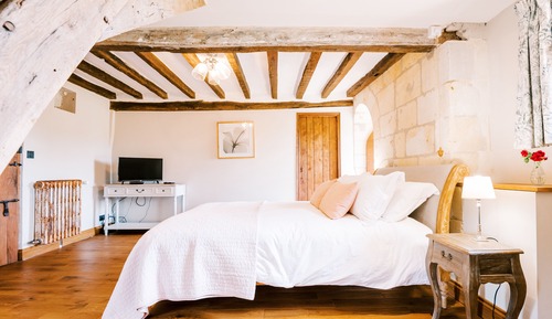 Superior Double Room, Ensuite, Pool View