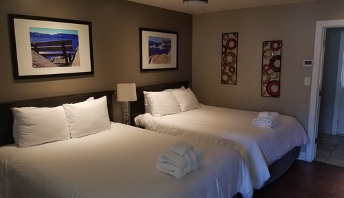 Deluxe Suite, 2 Bedrooms, Jetted Tub, Fireplace