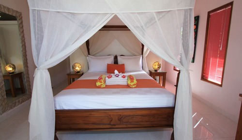 Deluxe Villa, 2 Bedrooms, Pool View, Poolside
