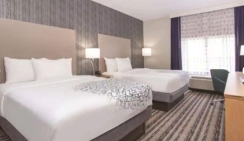 Room, 2 Queen Beds, Non Smoking