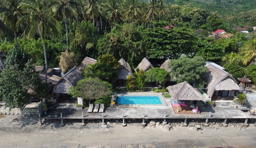 Traditional Bungalow, Sea View