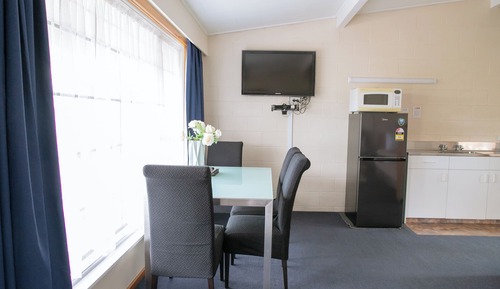 Family Room, 1 Bedroom