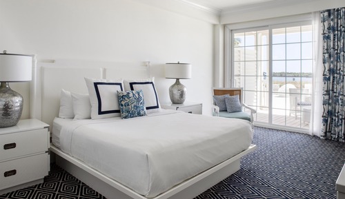 Suite, Multiple Beds, Oceanfront (Veranda, 1 King Primary/1 Queen Sofa)