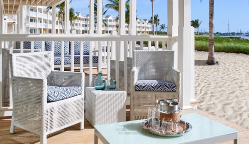 Suite, Multiple Beds, Kitchenette, Oceanfront (Veranda, Queen)