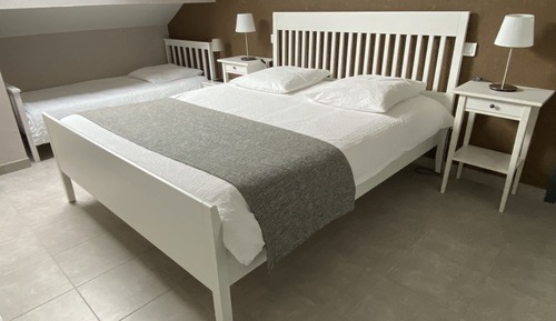 Double Room, Private Bathroom (Chambre Noisette)