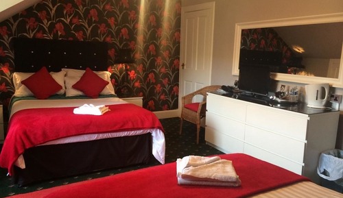 Family Room, Ensuite