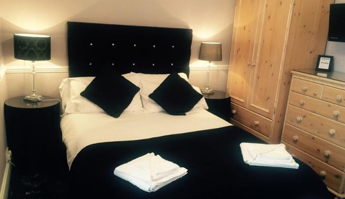 Classic Double Room, Shared Bathroom, Sea View