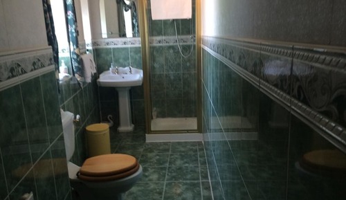 Single Room, Shared Bathroom