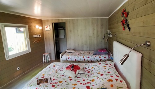 Chalet, Balcony, Park View