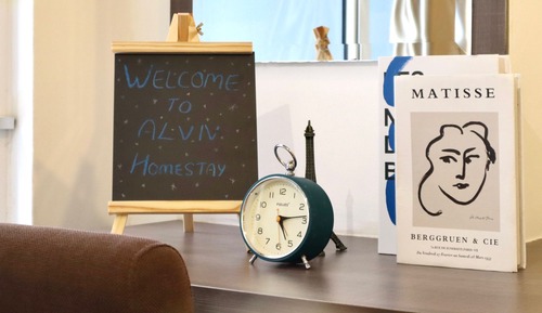 Basic Apartment, Multiple Beds