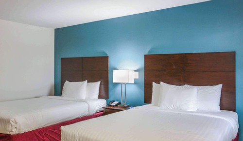 Standard Room, 2 Queen Beds, Non Smoking