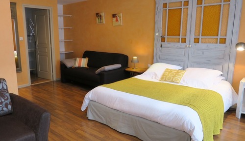 Family Room, Private Bathroom