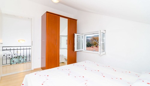 City Apartment, 1 Bedroom, Balcony (A2)