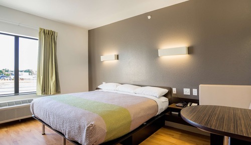 Standard Room, 1 King Bed, Non Smoking