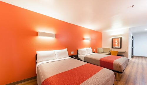 Standard Room, 2 Double Beds, Accessible, Smoking