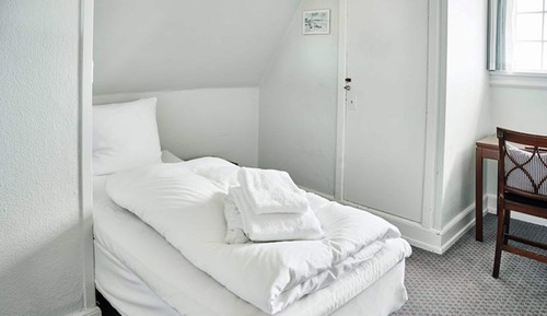 Basic Single Room, Shared Bathroom, Annex Building (200 meters from hotel)