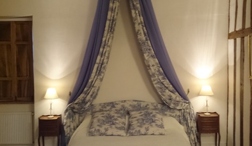 Double Room (Les Heures Bleues)