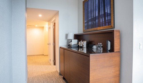 Suite, 1 Bedroom, Accessible, Non Smoking (Communications)