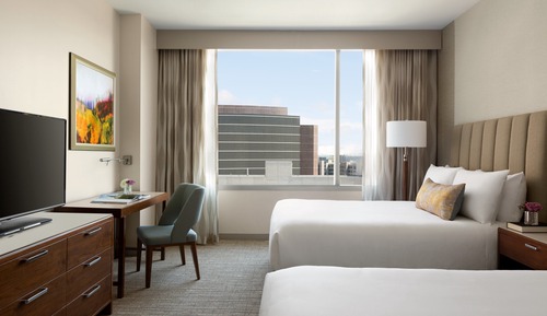 Premium Room, 2 Queen Beds, Accessible Bathtub, Club Lounge Access (Mobility)