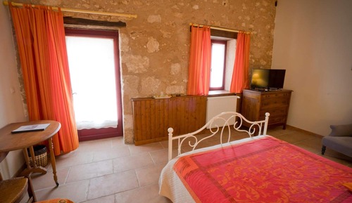 Triple Room (Jonquille)