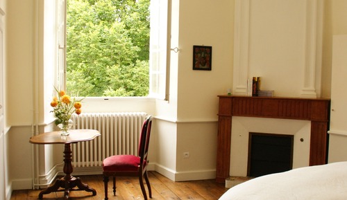 Double Room (Lewis)