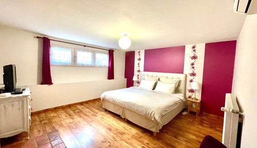 Apartment, Ensuite (La grotte aux fées)