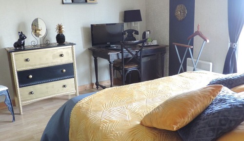 Double Room (Pivoine)