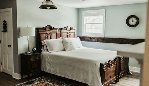 Superior Studio Suite, 1 King Bed, Lake View