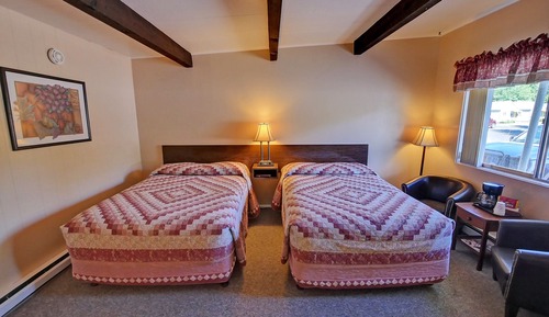 Classic 2 Full Beds Pet Friendly