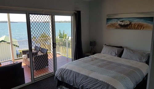 Luxury House, 3 Bedrooms, Lake View