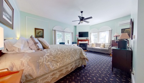 Room, 1 King Bed, Jetted Tub