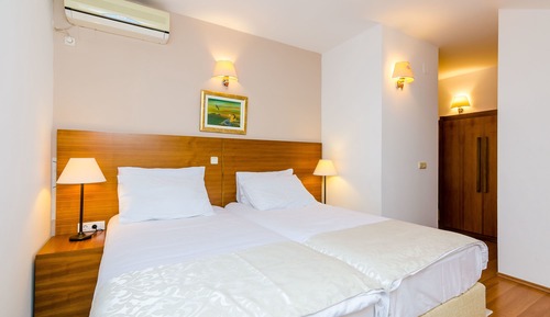 Double or Twin Room, Private Bathroom, City View