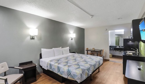 Standard Room, 1 King Bed, Non Smoking