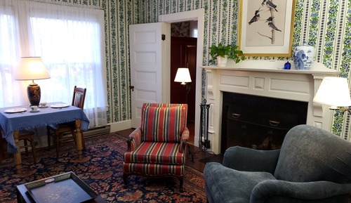 Deluxe Suite, 1 King Bed, Fireplace (Room 02)