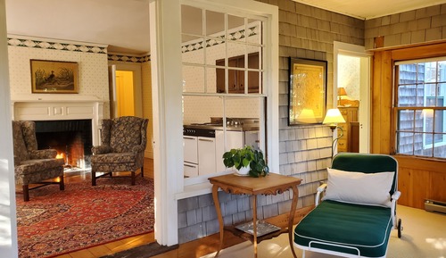 Superior Suite, 1 King Bed, Kitchenette (Room 07)