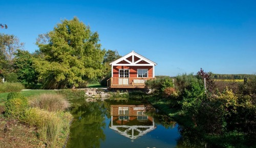Cottage, Lake View