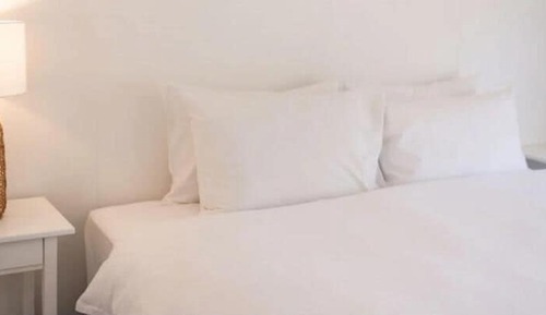 Winemaker's Cottage with Free Parking