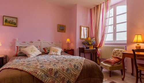 Comfort Double Room (MAUVE)