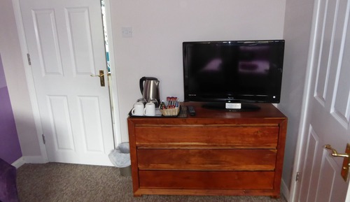 Double Room, Private Bathroom (Loddon)