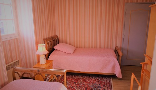 Basic Double Room (Rose)