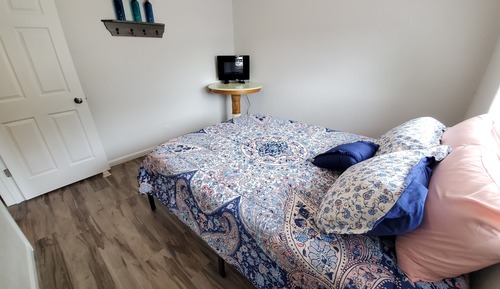 Lakeview Suite-2 Bedroom/1 Bath