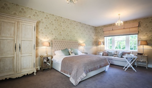Luxury Suite, 1 King Bed with Sofa bed, Ensuite, Garden View