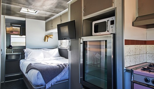 Alice In Wonderland - Premium Room, 1 Queen Bed