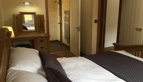 Apartment, Private Bathroom (Hawthorn Lodge)