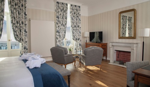 Deluxe Room, Lake View