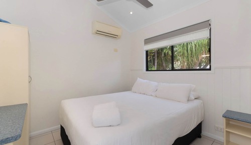 Superior 1 Bedroom Cabin