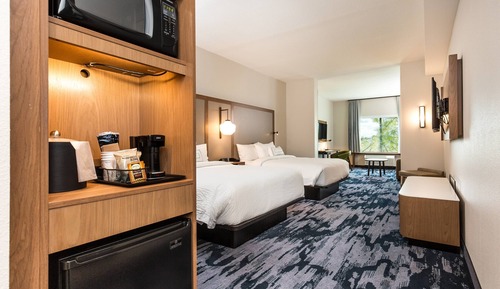 Suite, Multiple Beds, Accessible Bathtub